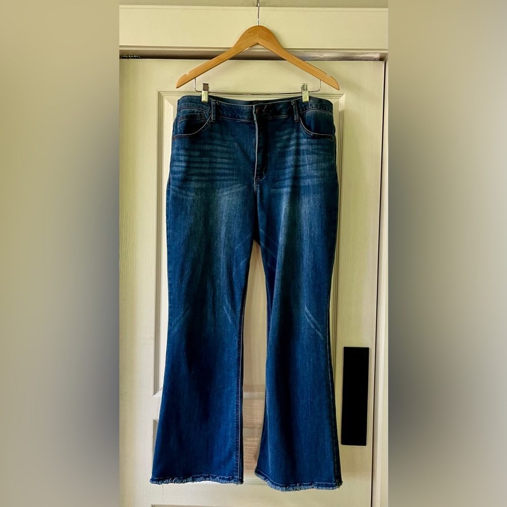 Democracy Wide leg High Rise Shredded Hem Medium Wash Denim Jeans (Size 16) $112